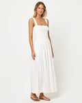 Robe longue en coton à jupe ample, bustier smocké et larges bretelles, coloris crème