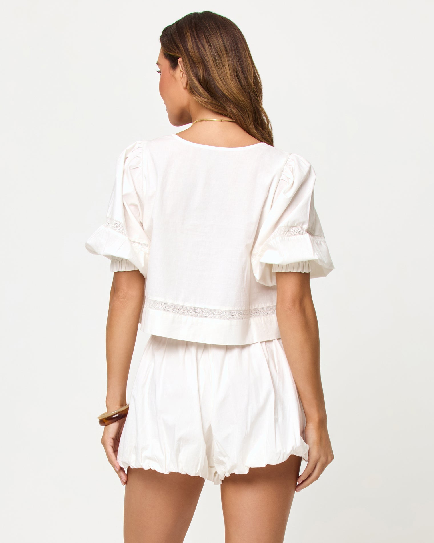 Shorts courts à taille élastique avec cordon de serrage couleur crème pour femme